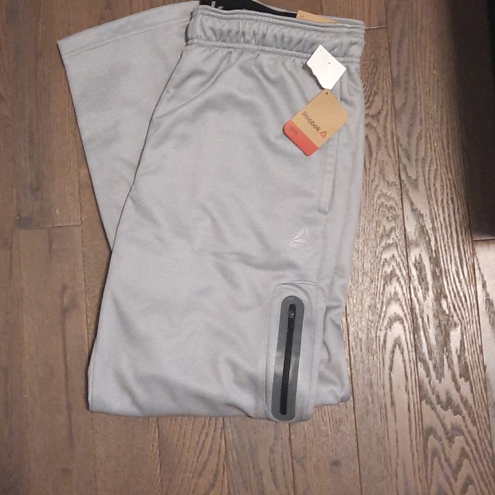 BNWT Reebok Sweat Pants